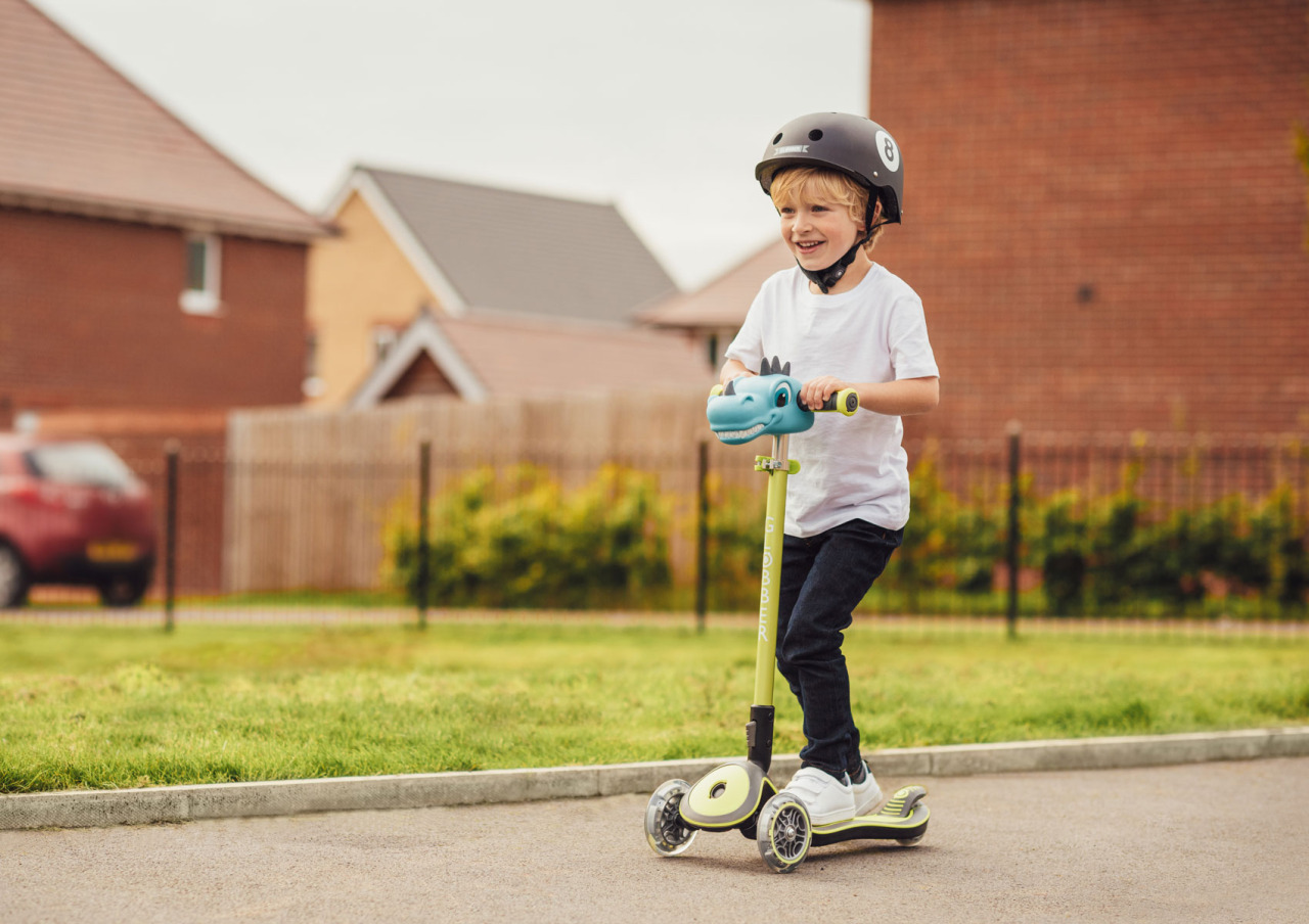 Three Wheel Foldable Kick Scooter
