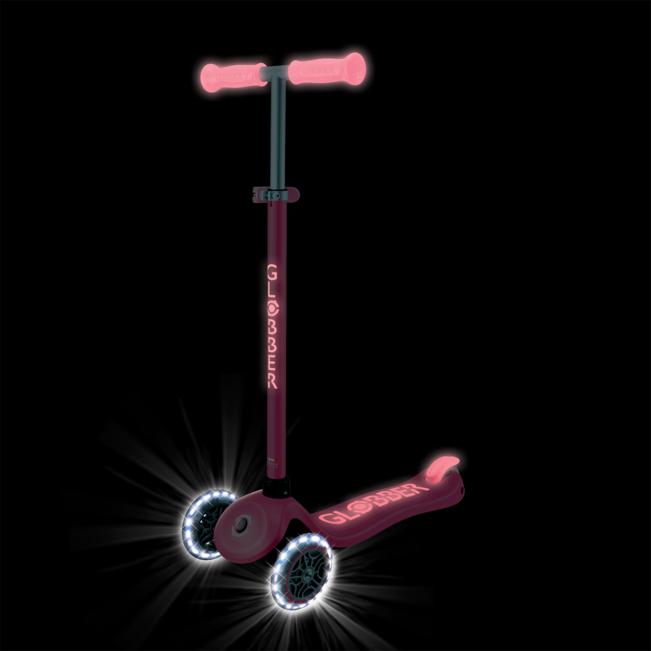 01 443 110 3 Wheel Glow In The Dark Scooter