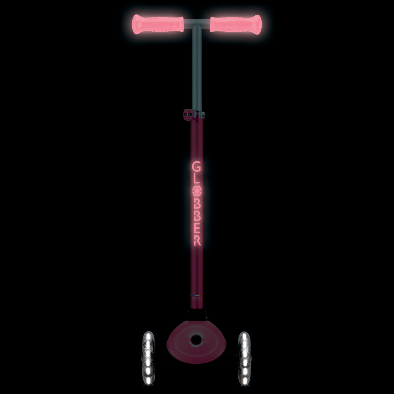 04 443 110 Glow In The Dark Scooter With Steering Lock