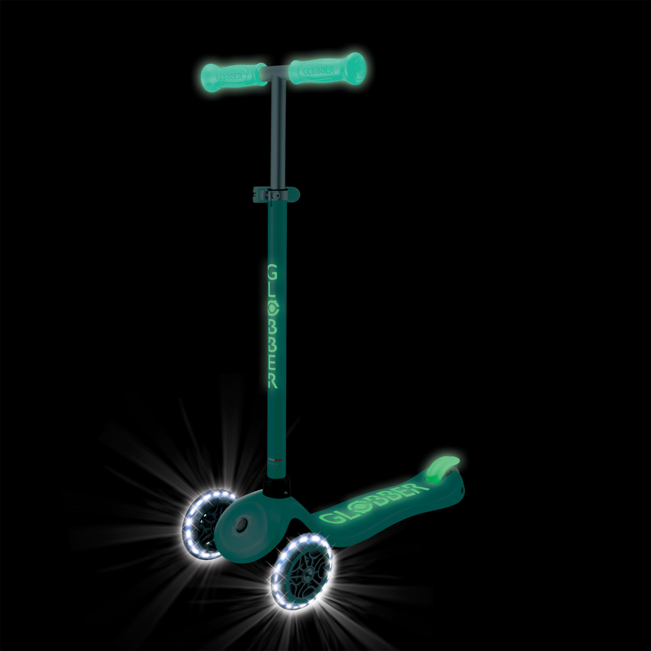 01 443 206 3 Wheel Glow In The Dark Scooter