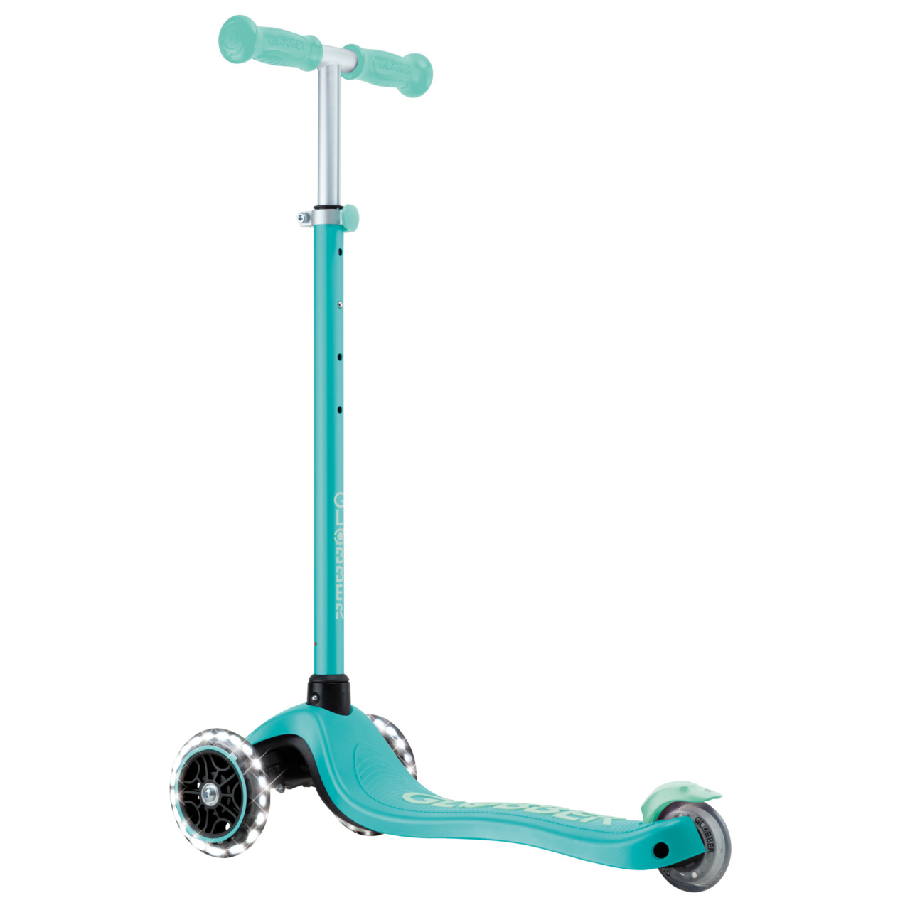 07 443 206 Light Up Glowing 3 Wheel Scooter